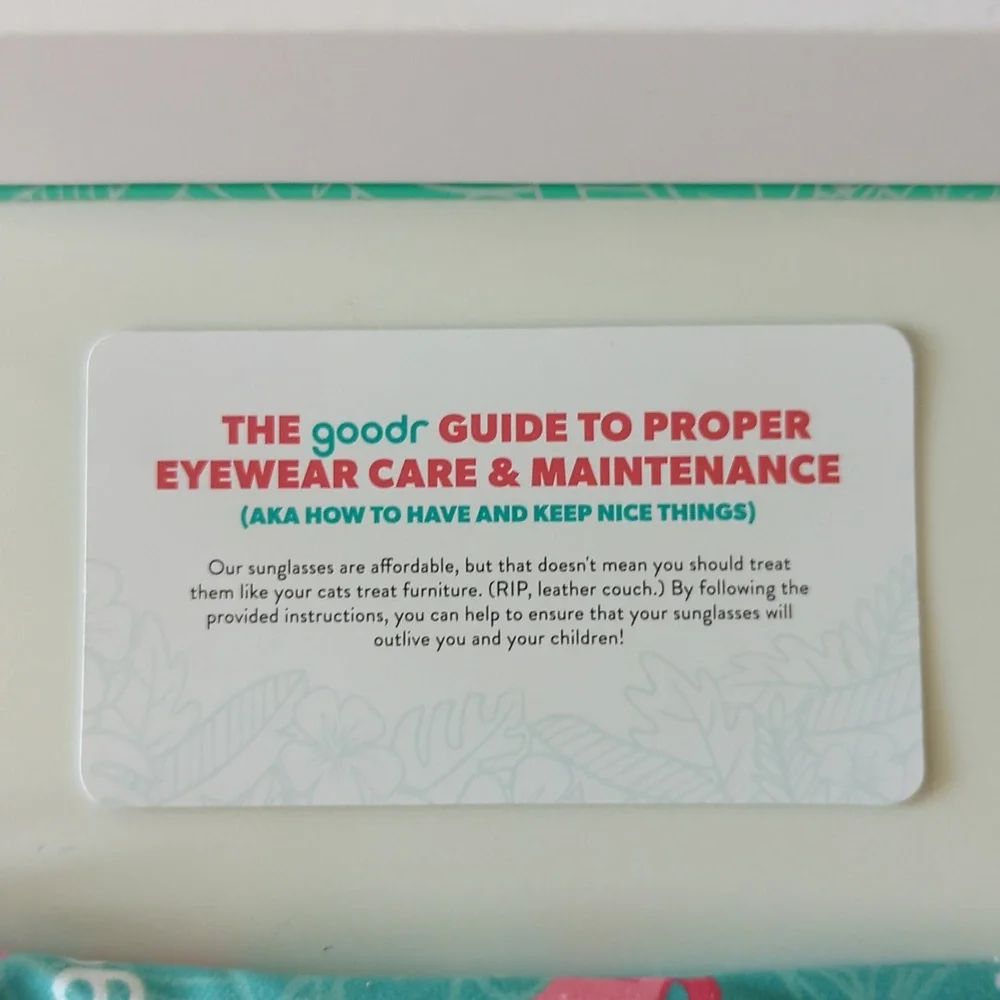 EUC like new Goodr box and eyeglass bag - Picture 3 of 7